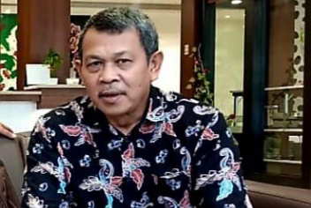 Direktur Lembah Tari Sayed Zainal,SH. Meminta Kejati Ambil Alih Kasus Buldozer DLHK