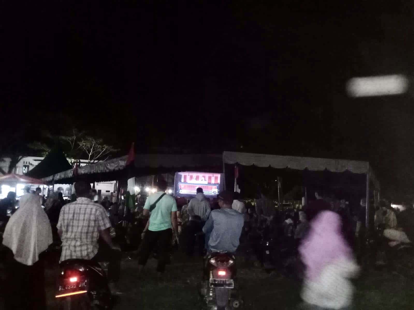 Ratusan Warga Pidie Jaya Nobar Debat Capres Terakhir