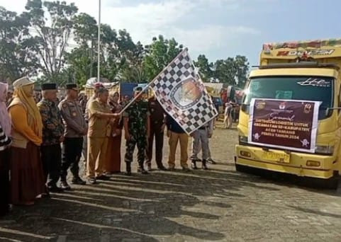 Demokrasi,Pj. Bupati Aceh Tamiang Pimpin Pelepasan Armada Distribusi Logistik Pemilu 2024.