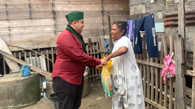 HMI Lhokseumawe Salurkan 100 Paket Sembako Untuk Kaum Dhuafa Dan Disabilitas Rangka Menyambut Ramadhan