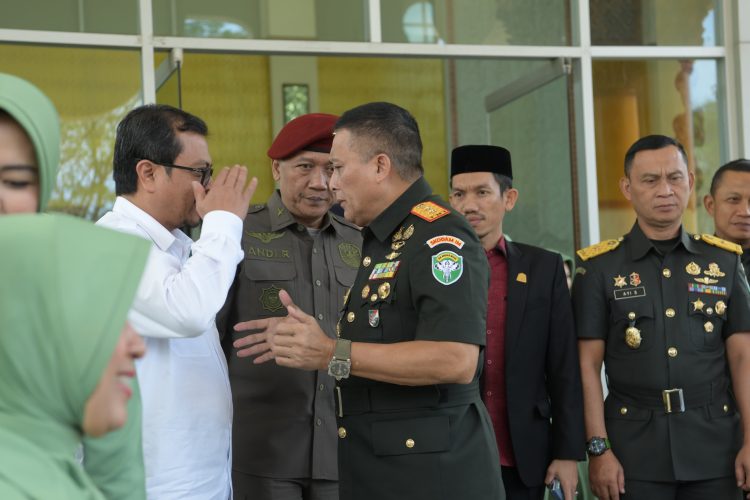 kedatangan Pangdam Iskandar Muda Disambut Asisten 1 Sekda Aceh