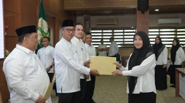 Asisten Administrasi Umum Sekda Aceh Dr. H. Iskandar AP, S.Sos. M.Si