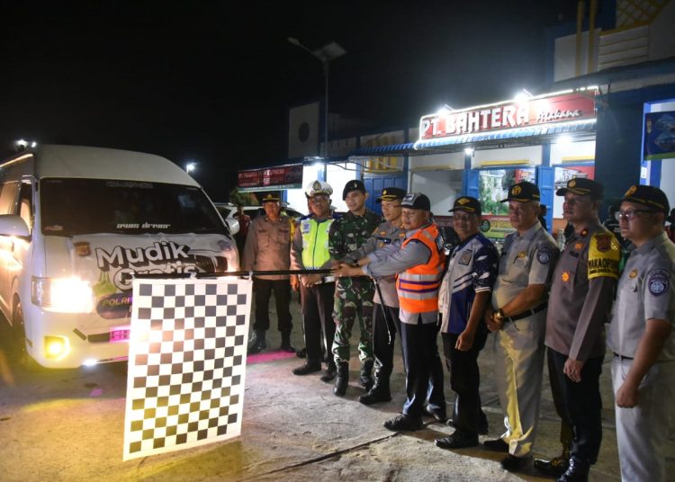 “Mudik Gratis Polri Presisi 2024” Kapolres Hadiri Pelepasan Di Terminal Bireuen “Mudik Gratis Polri Presisi 2024” Kapolres Hadiri Pelepasan Di Terminal Bireuen