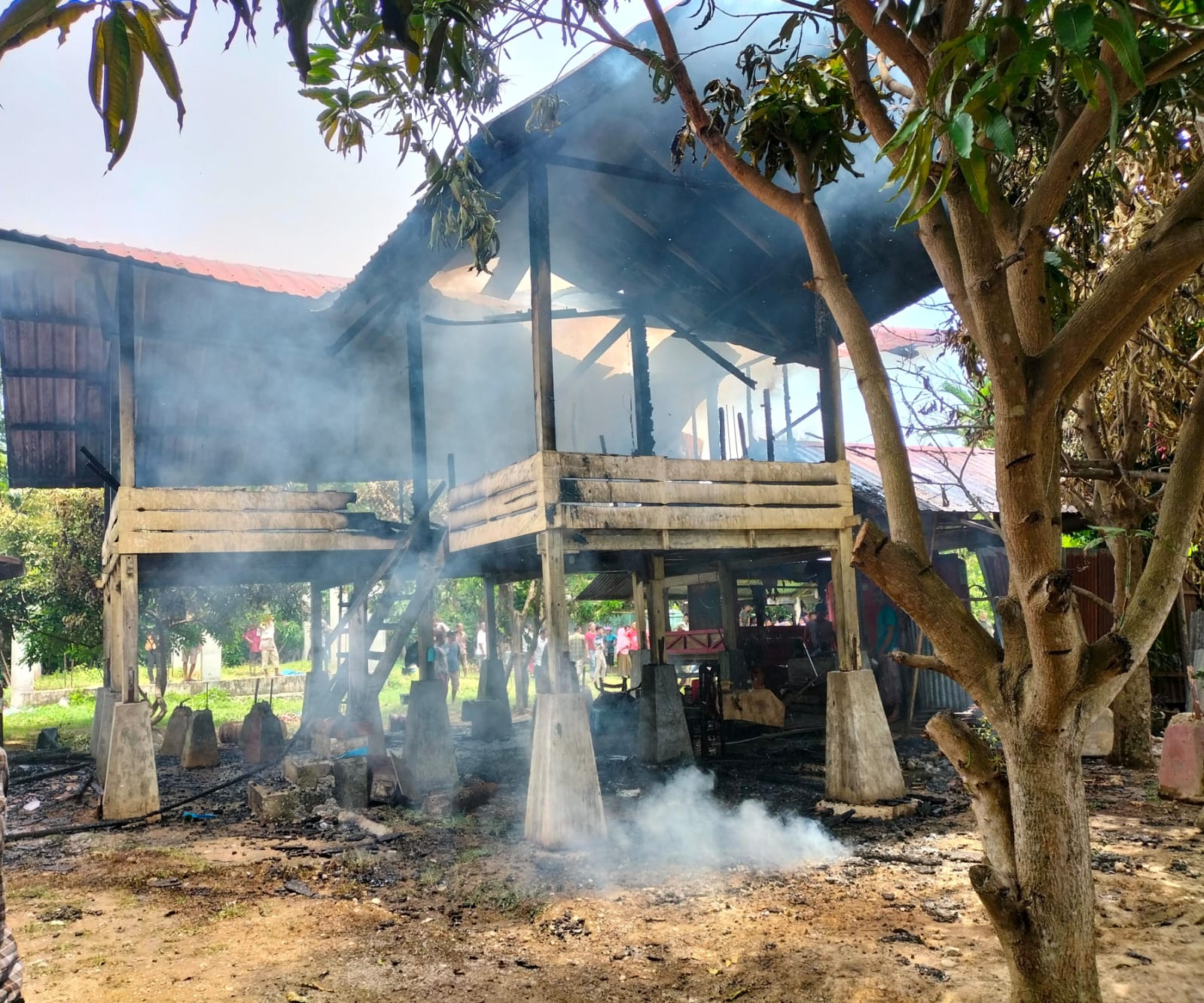 Puluhan Kitab Hangus, Balai Pengajian di Deah Pangwa Pidie Jaya Terbakar