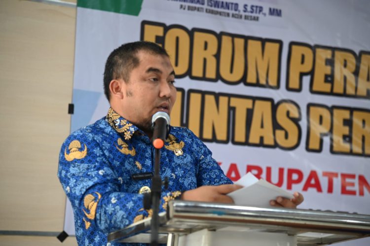 Pj Bupati Aceh Besar Buka Forum Perangkat Daerah