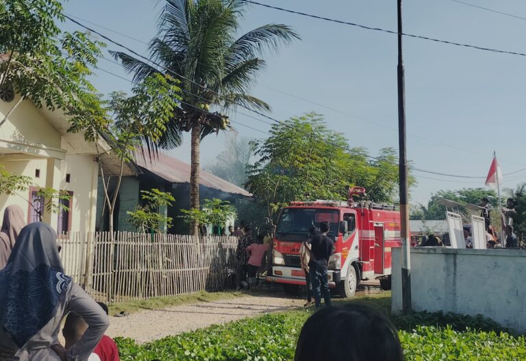 Hangus Terbakar Satu Unit Rumah di Kuala Idi