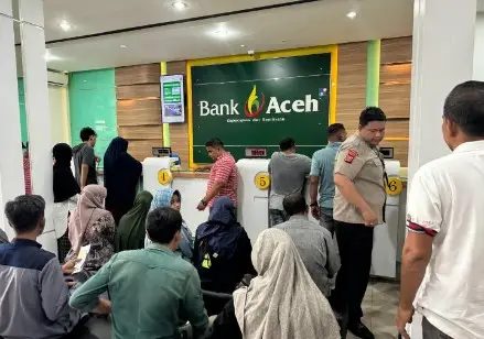 Berjalan Baik  Kegiatan Operasional Terbatas Bank Aceh