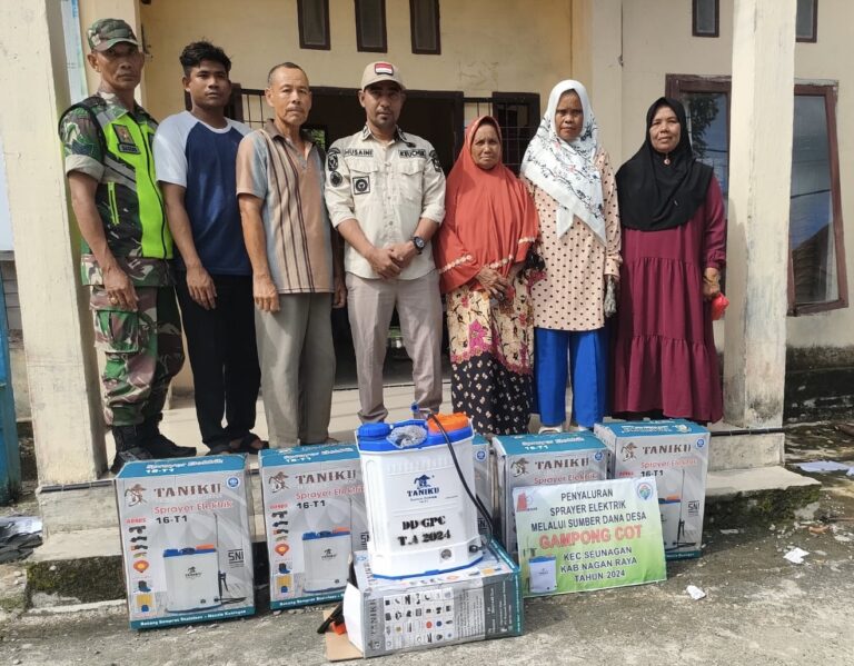 Untuk Para Petani, Pemdes Gampong Cot Salurkan Spayer Elektrik