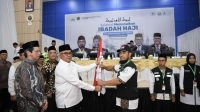 Calon Haji Kloter Pertama Embarkasi Aceh, Bustami Pimpin Penglepasan Jamaah