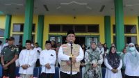 PJ. BUPATI ASRA LEPAS KEBERANGKATAN 180 JCH ACEH TAMIANG