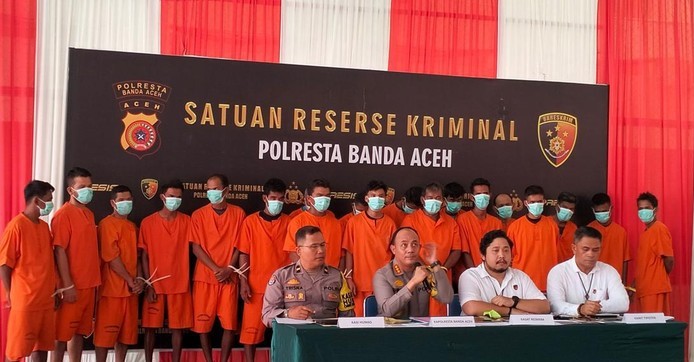 Ditangkap 19 Pemain JUDOL di Banda Aceh, Hukuman Cambuk