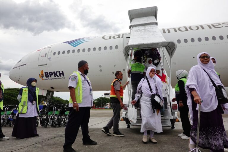 Jemaah Kloter 2 Aceh Tiba di Tanah Air