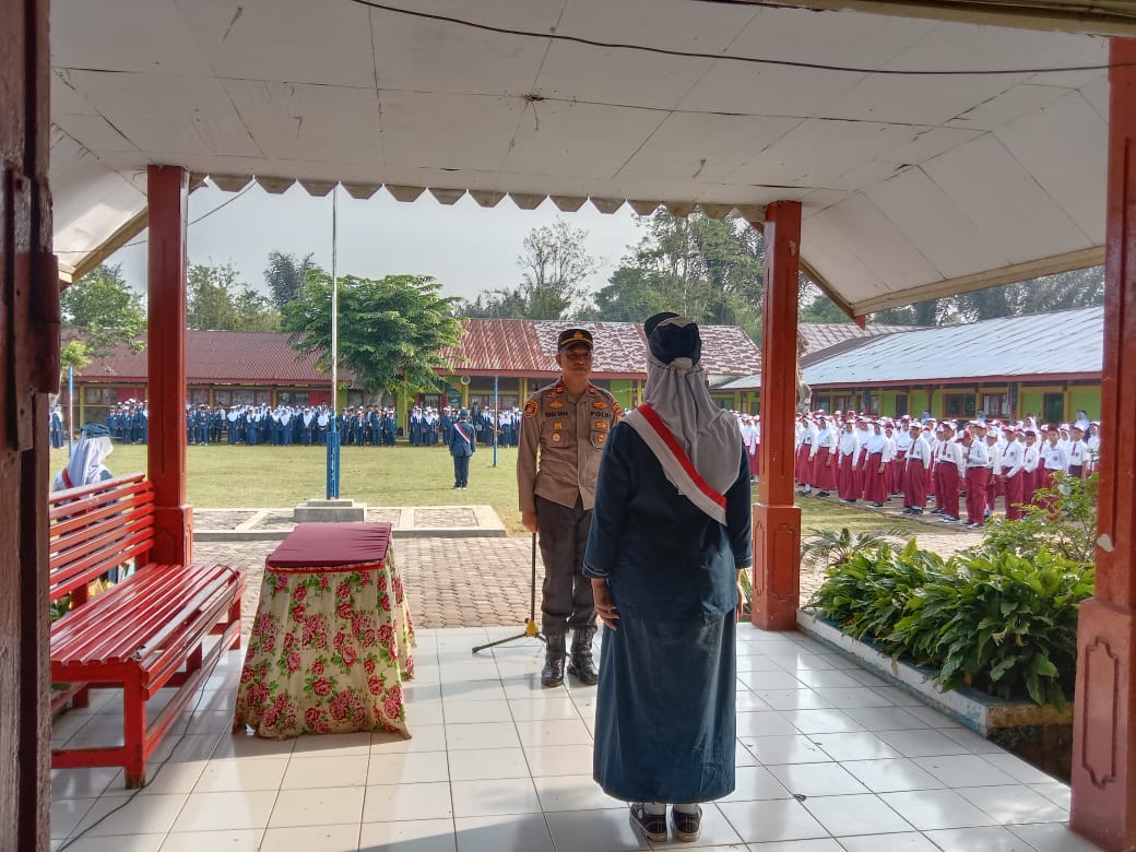 Kapolsek Selupu Rejang menjadi Pembina