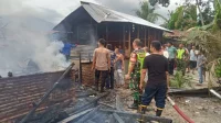 Dua Unit Rumah Hangus Terbakar Diduga Konsleting Listrik