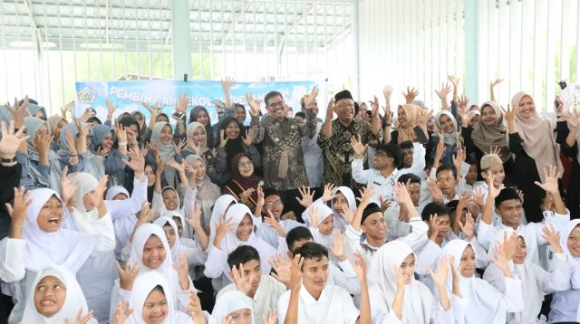 Pj Wali Kota Hanan Rayakan Hari Anak Nasional Bersama Anak SLB Aneuk Naggroe