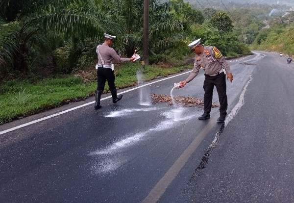 Truk Tangki Penyebab Tumpahan CPO di Jalan Akan Polisi Tindak