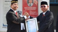 Peringati HUT RI 79, Universitas Serambi Mekkah Serahkan Sejumlah Penghargaan