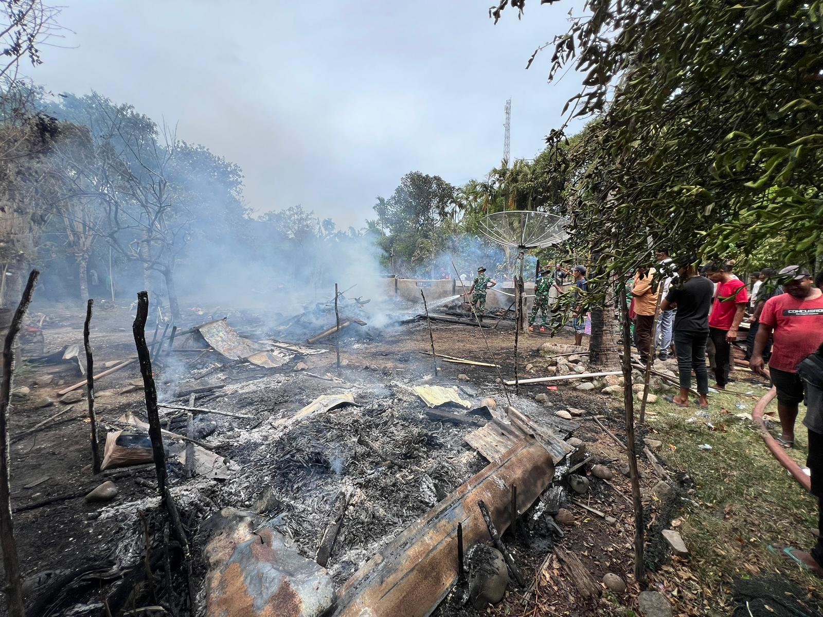 Rumah Ludes Terbakar di Seulimeum