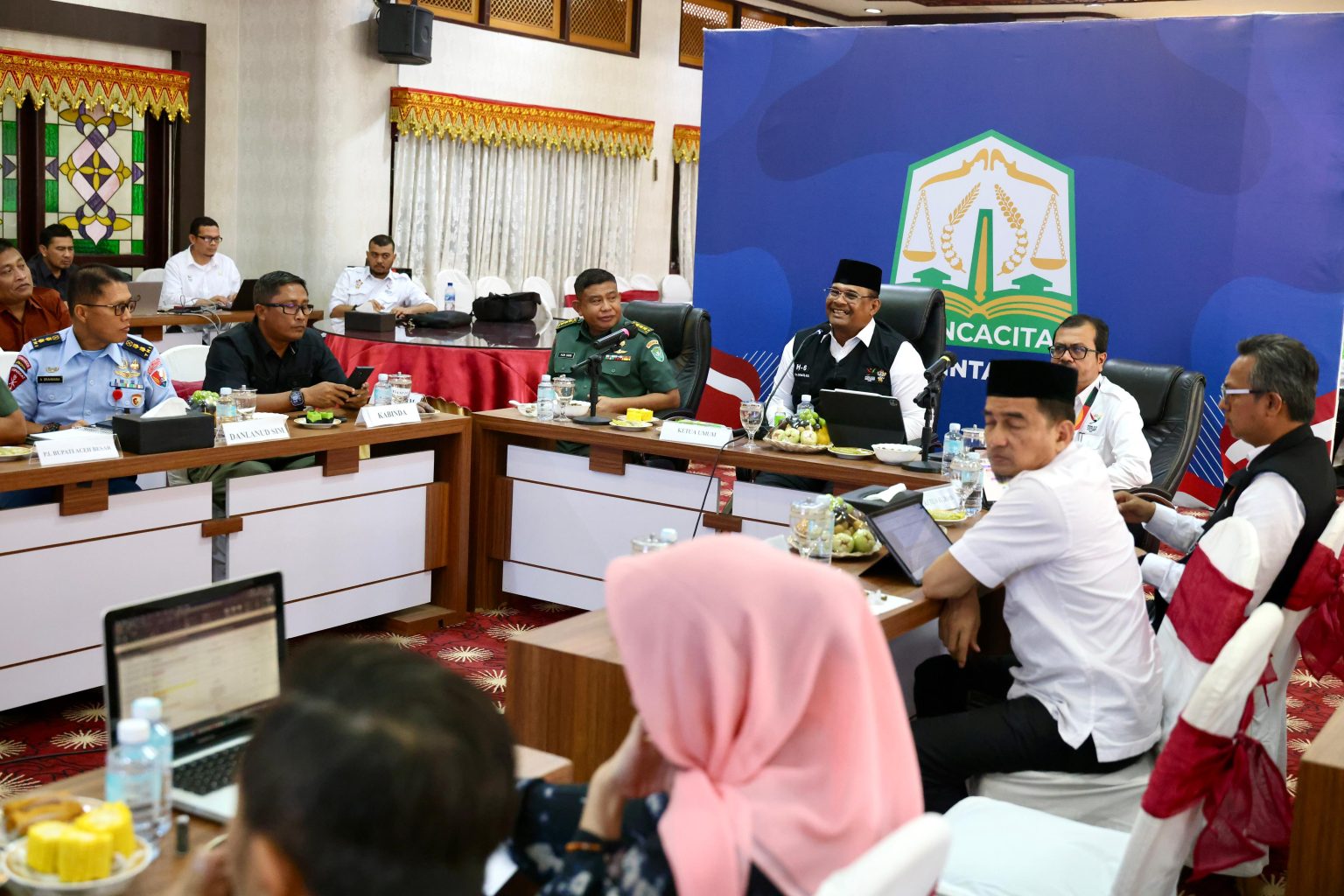 Pj Gubernur Safrizal Pimpin Rapat Persiapan Kunjungan Presiden RI