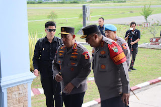 Kapolri Tiba Di Aceh Disambut Kapolda Aceh