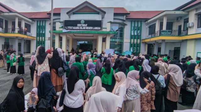 Mahasiswa IAIN Langsa Gelar Demo Tuding Rektor Banyak jalan jalan, Dekan FUAD Diduga Intimidasi Mahasiswa