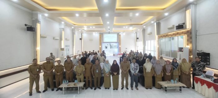 Pelaku Usaha di Bireuen Ikuti Bimtek dan Sosialisasi LKPM