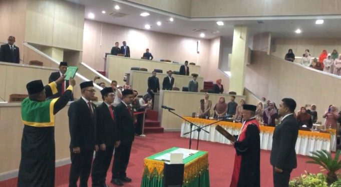 Irwansyah Jabat Ketua DPRK Banda Aceh