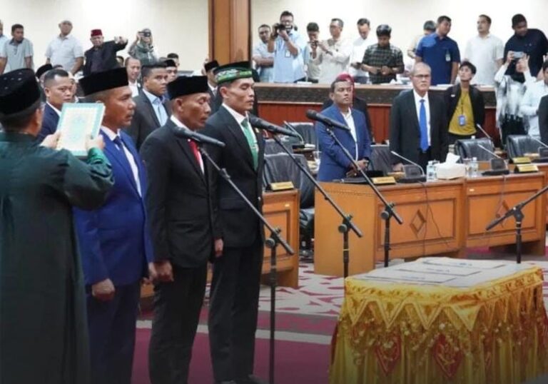 DPRA Kini Kembali Dipimpin Zulfadli