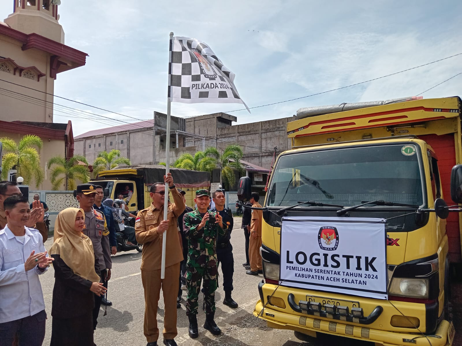 KIP Aceh Selatan distribusikan Logistig Pilkada 2024