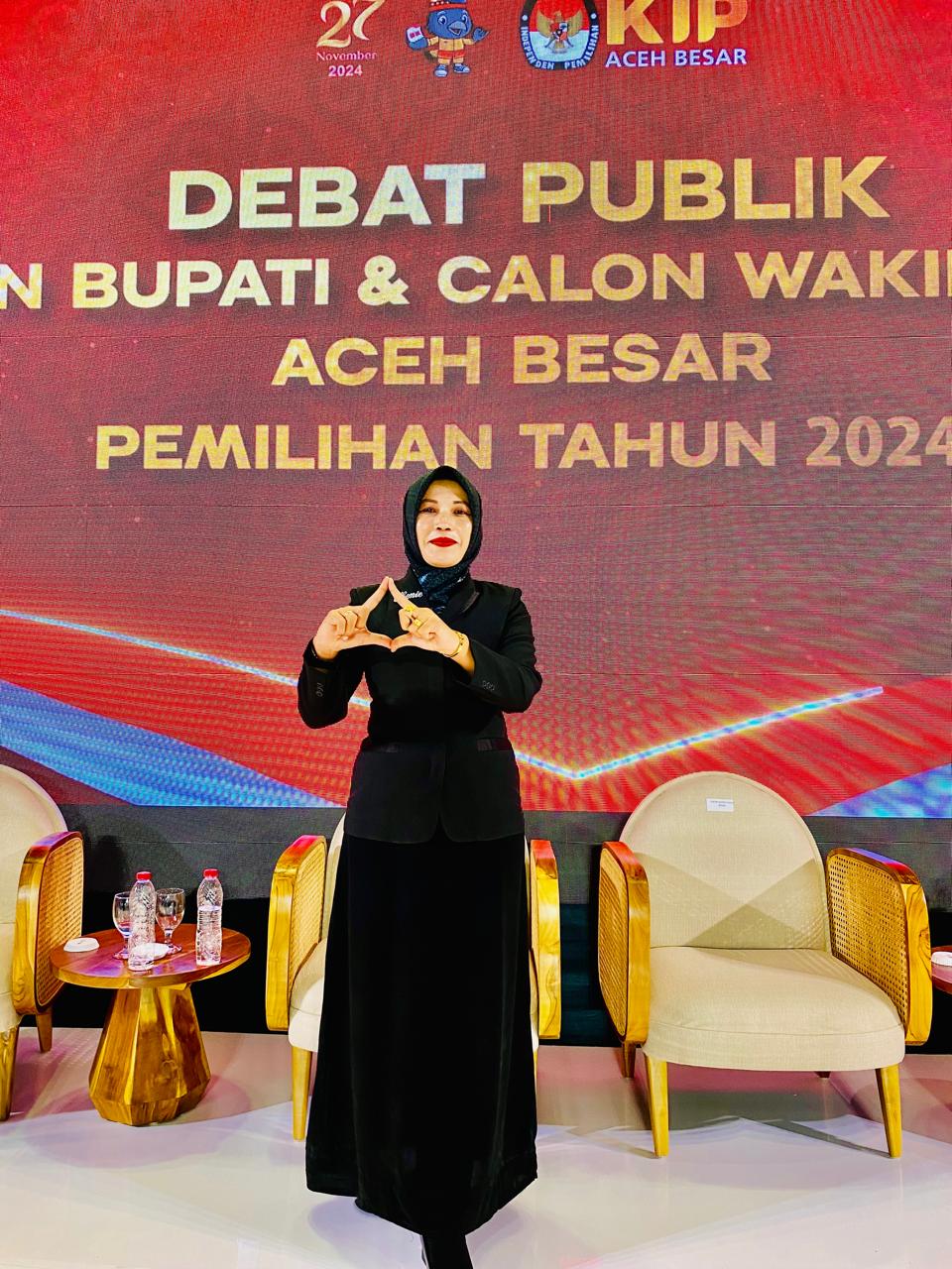 Debat Kandidat Calon Bupati Aceh Besar, Masyarakat Sangat Antusias, Tetapi Sedikit Tegang