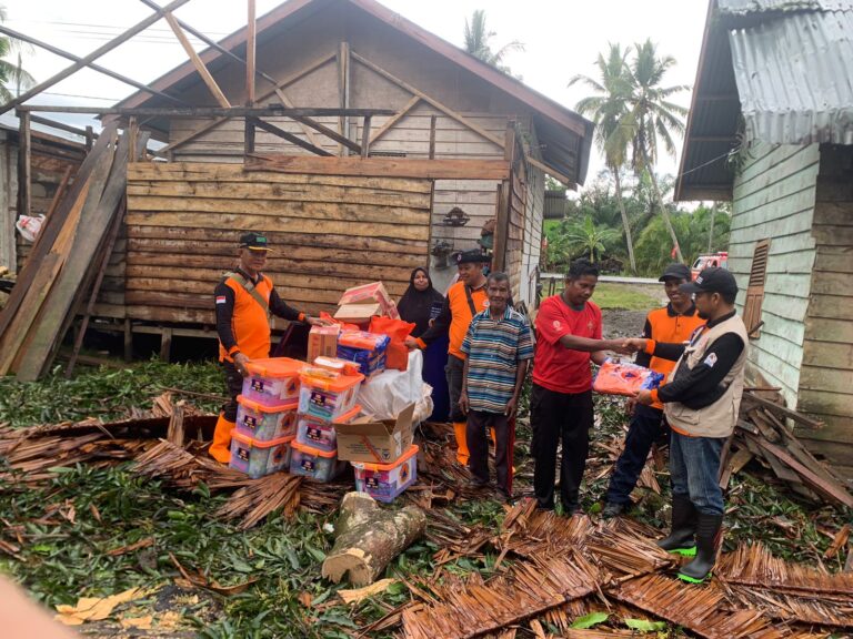 Pj Bupati Azwardi Instruksikan BPBD Salurkan Bantuan Masa Panik