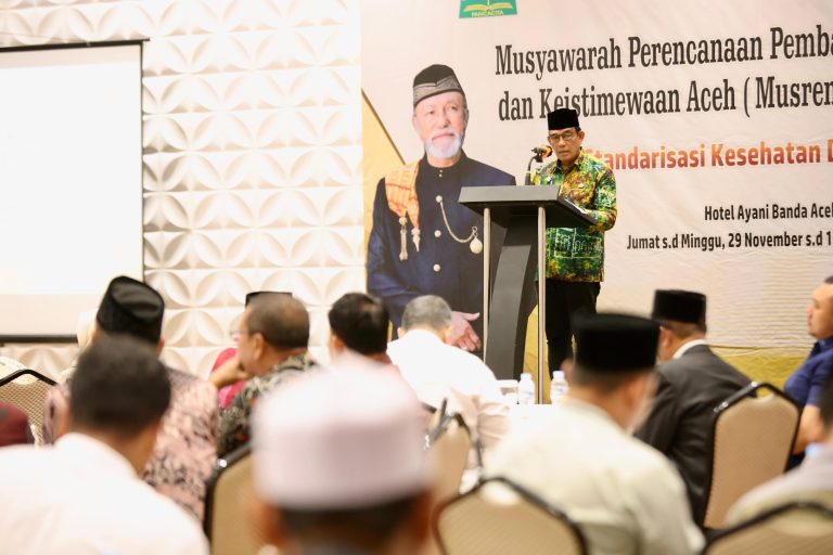 Sekda Aceh Dukung Peningkatan Kesehatan di Pondok Pesantren