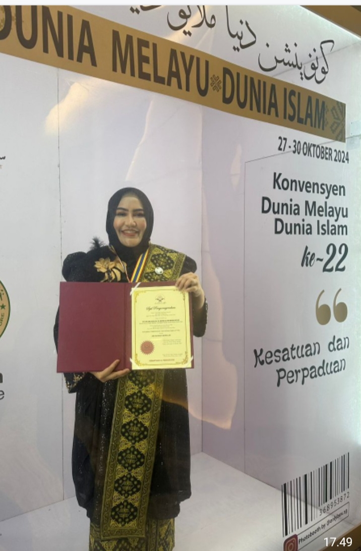 Wanita Aceh Pertama Penerima Anugerah Temenggong Tun Hasan