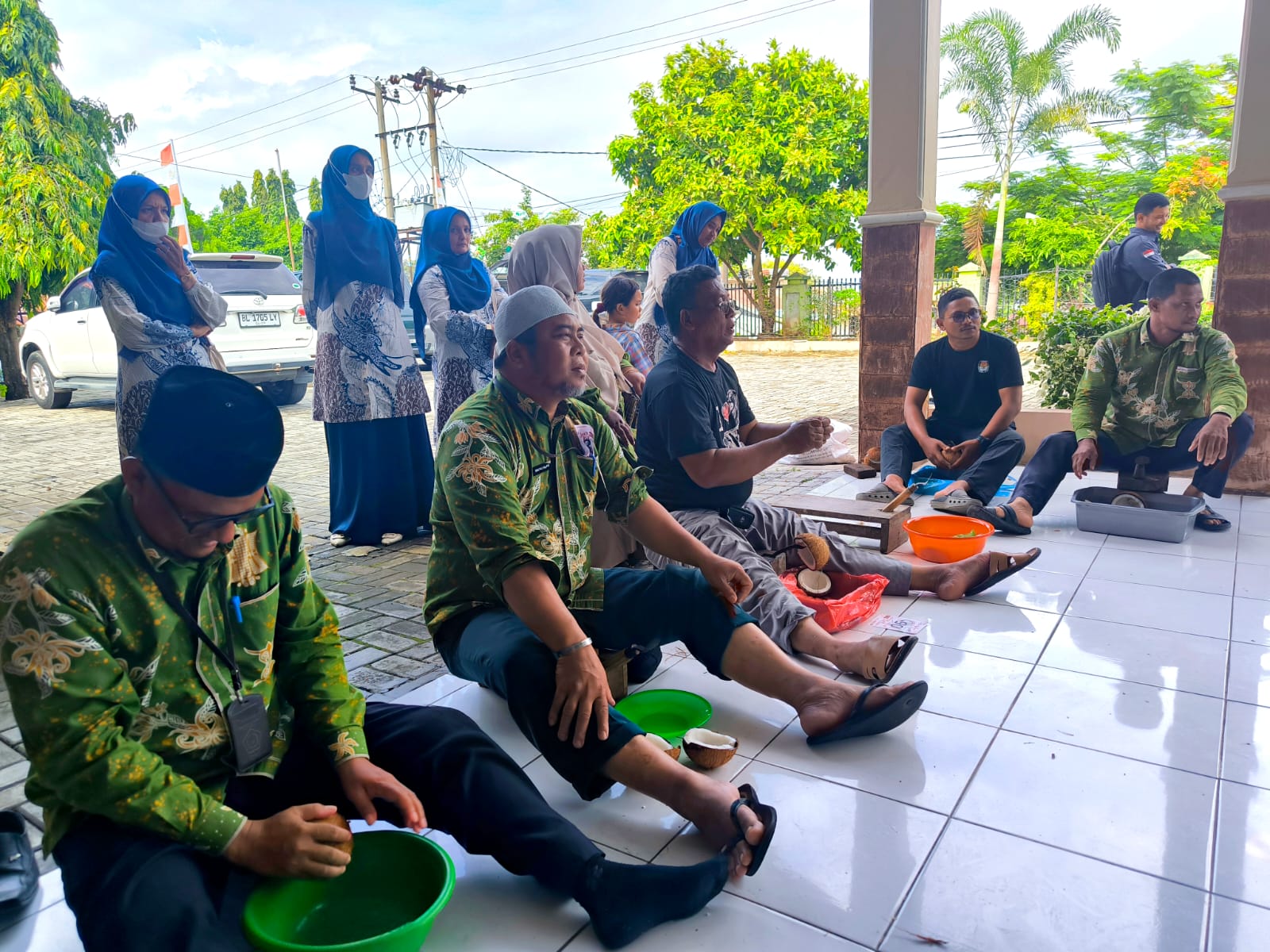 Lomba Kukur Kelapa di Kankemenag Sabang