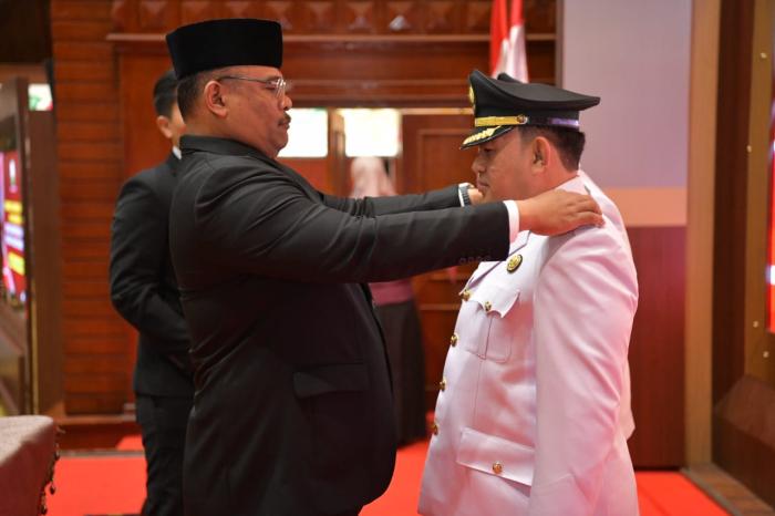 Gubernur Safrizal Lantik Pj Bupati Pijay dan Wali Kota