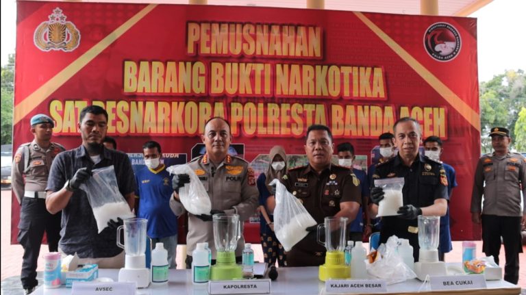 Polresta Banda Aceh Musnahkan 3,7 Kg Sabu