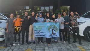 Komunitas Sahabat Hijau, Fhandika Hotel Boutique, dan Pemangku Tanam 1000 Mangrove untuk Masa Depan Lingkungan yang Lebih Hijau