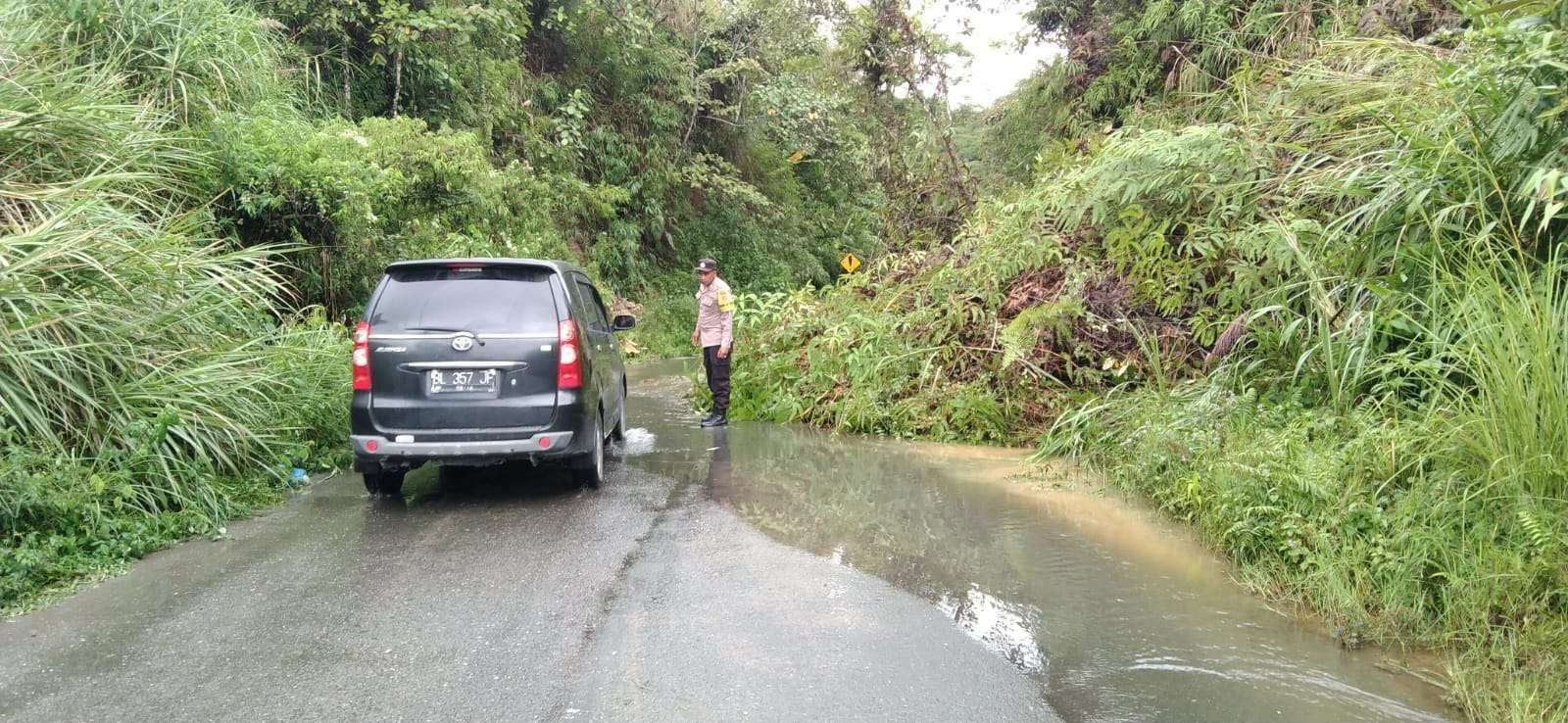 Longsor di Jalan Eks KKA Bener Meriah – Aceh Utara