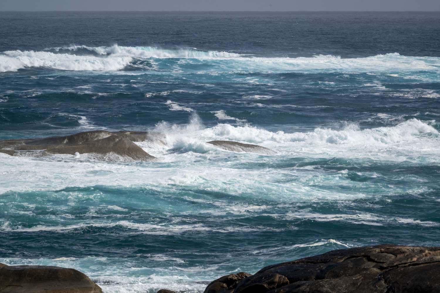 BMKG: Penyeberangan Laut Aceh Hari Ini Kategori Aman