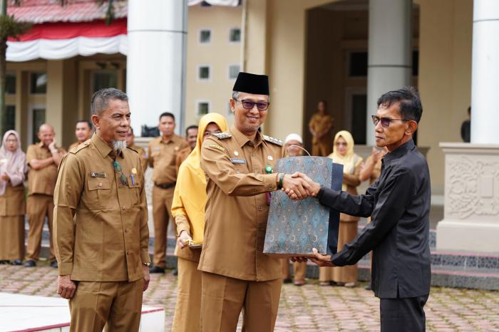 Pj Bupati Nagan Raya Pimpin Apel Gabungan