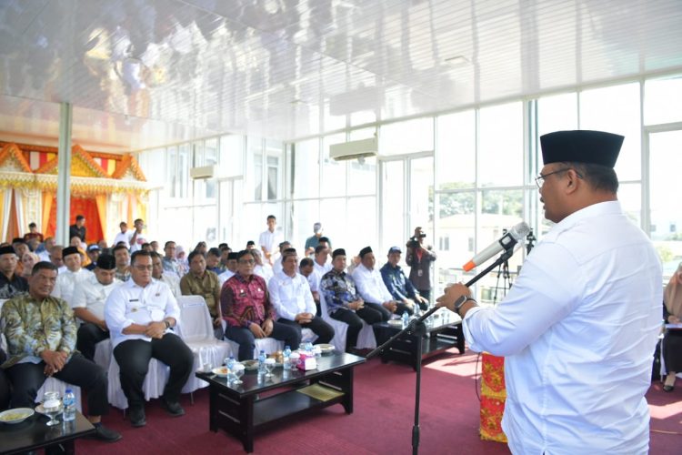 Penjabat Gubernur Safrizal Luncurkan Program