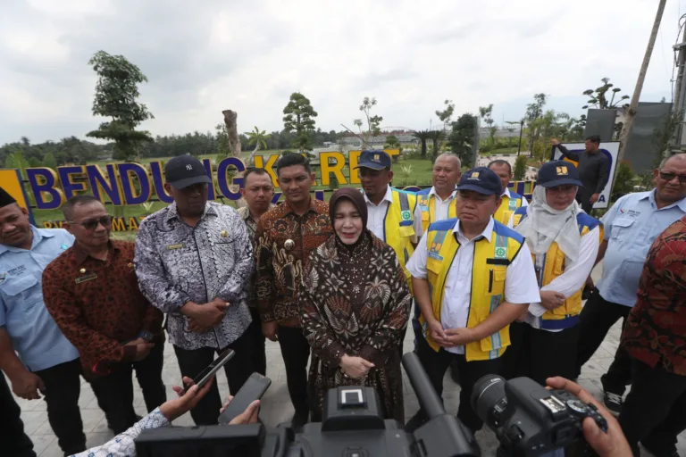 Illiza Pastikan Pelayanan Air Bersih Berjalan Lancar