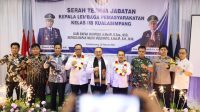 ASISTEN 1 SETDAKAB SAKSIKAN SERTIJAB KALAPAS KELAS IIB KUALASIMPANG