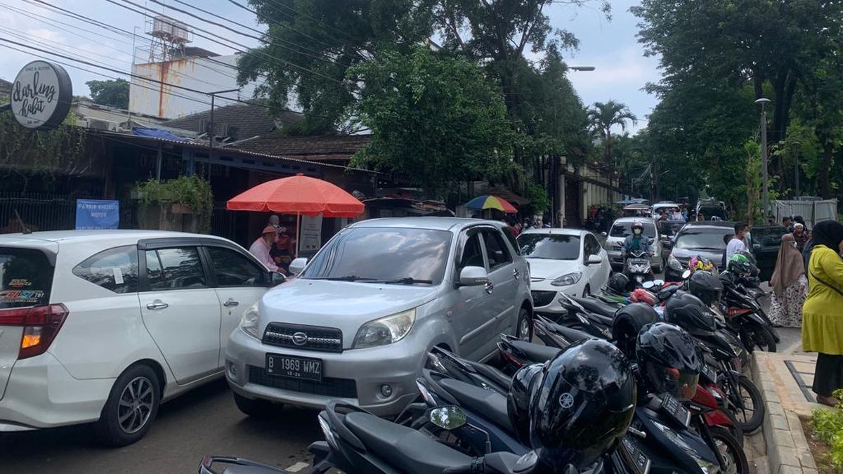 Marak Parkir Liar, Masyarakat Diminta Urus Izin