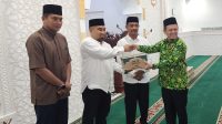 DMI Aceh Salurkan Bantuan Perlengkapan Kebersihan Masjid