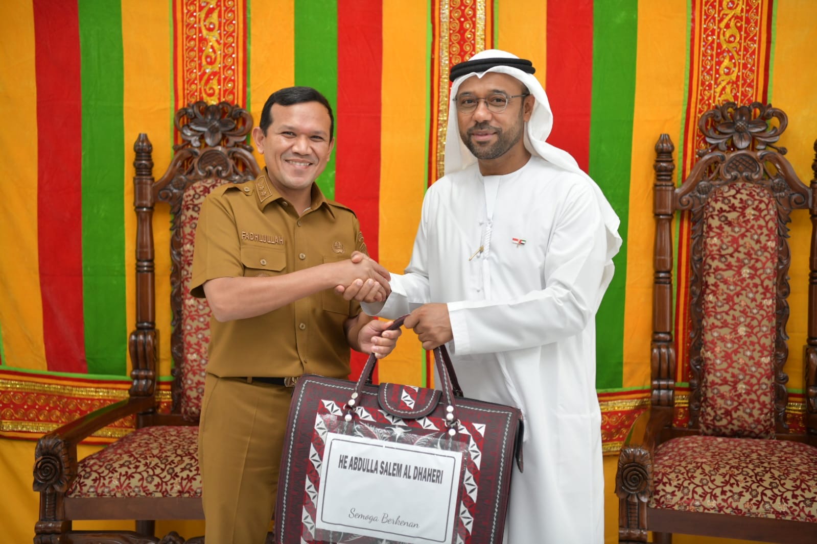 Mubadala Energi Sumbang 5 ekor Sapi Meugang