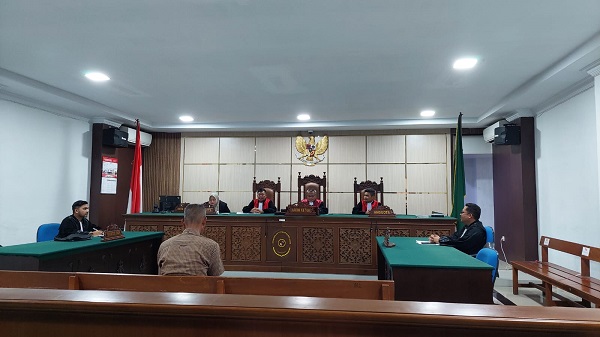 Geuchiek Seurapong Divonis 2,4 Tahun Karena Korupsi