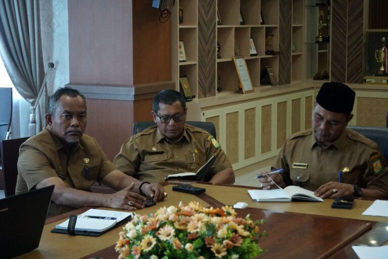 Bupati Aceh Besar Simak Ekspose Program Kerja OPD