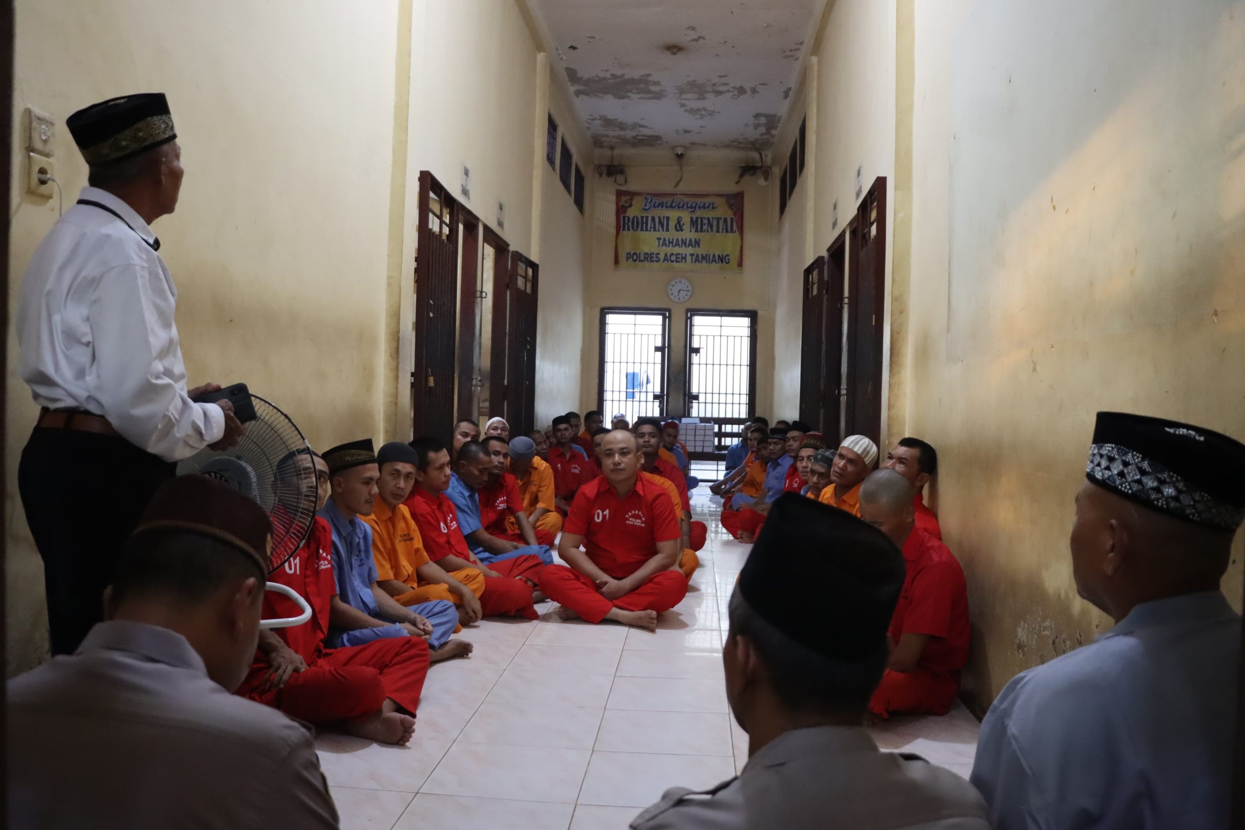 Berbagi Kebahagiaan, Kapolres Aceh Tamiang Buka Puasa Bersama Tahanan