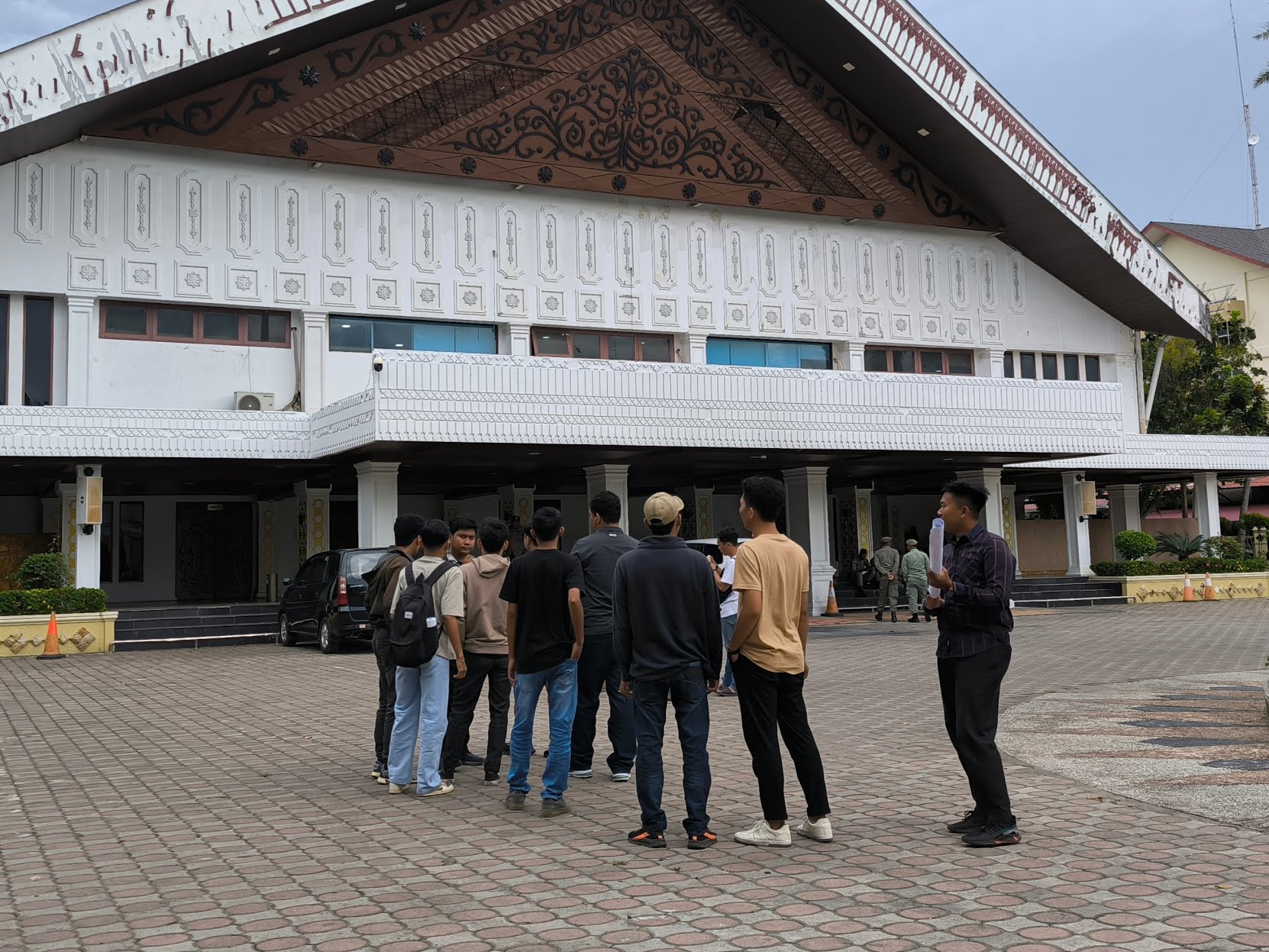 Mahasiswa Demo DPRA, Desak Publikasi Pokir Nurdiansyah